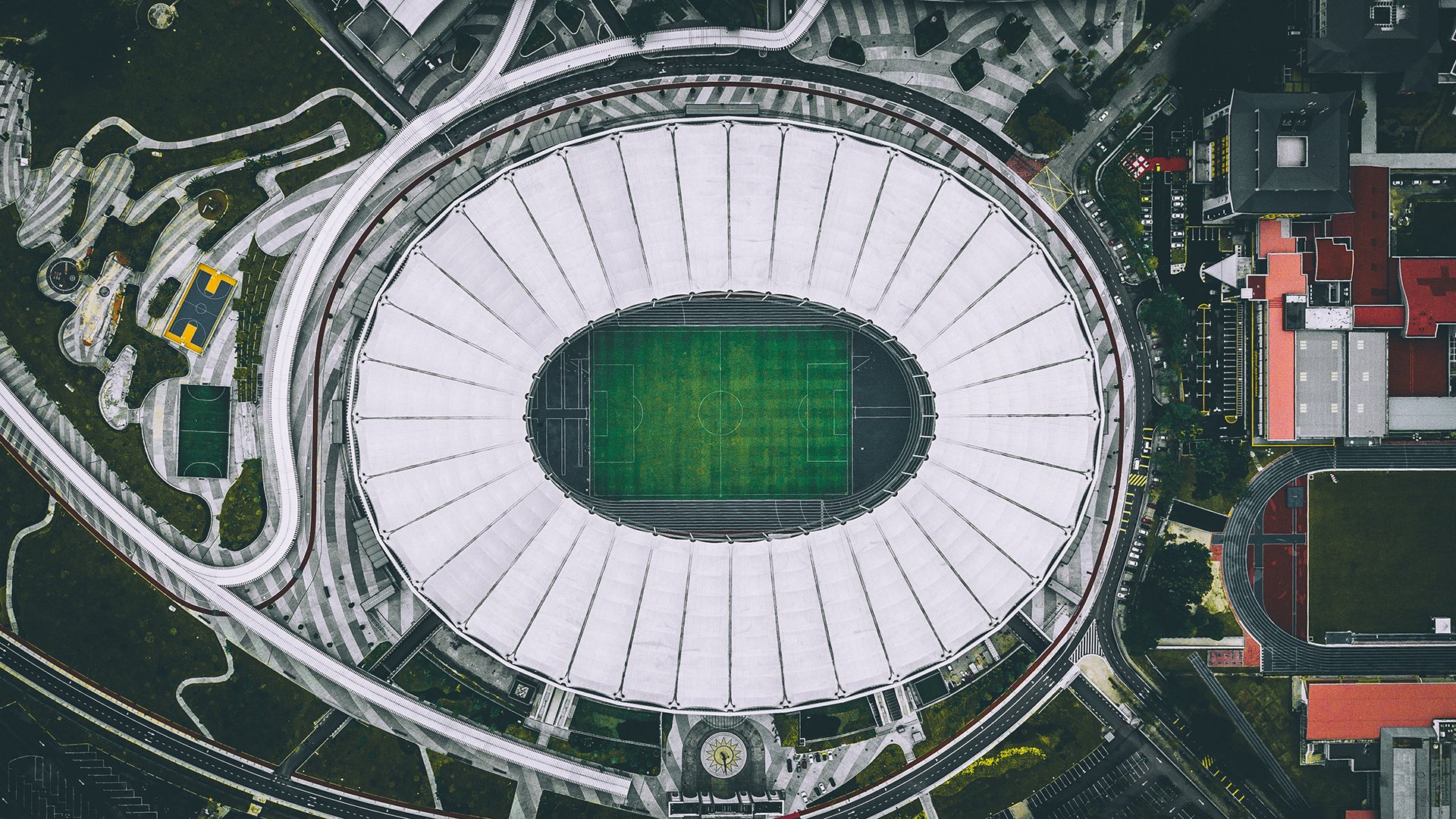 温网2024，阿尔卡拉斯逆转德约科维奇，新生代王者加冕草地之巅